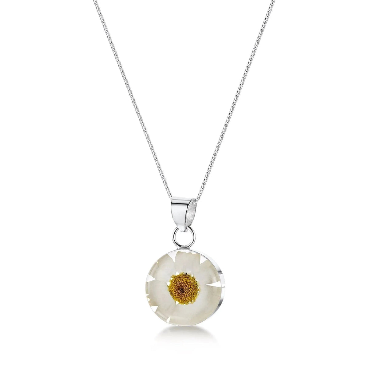 Daisy Round Pendant Necklace